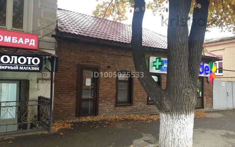 Свободное назначение, офисы, магазины и бутики, салоны красоты, медцентры и аптеки, кабинеты и рабочие места · 30 м² за 250 000 〒 в Уральске — фото 9