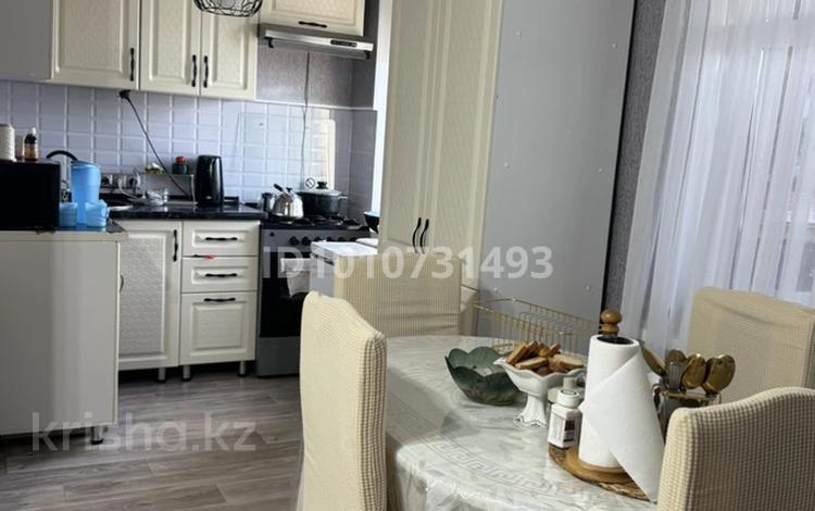 2-комнатная квартира · 47 м² · 5/5 этаж, Авангард 2 15 за 15 млн ₸ в Атырау, мкр Авангард-2 — фото 2