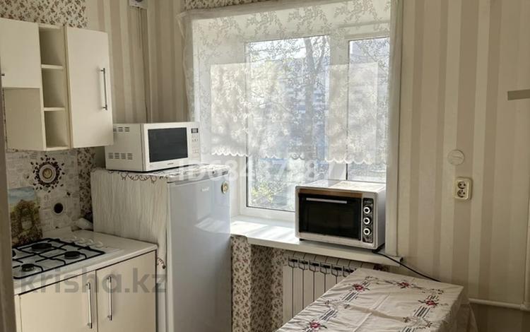 2-комнатная квартира, 40 м², 2/2 этаж, Майкудук, Белинского 9 — Открытая