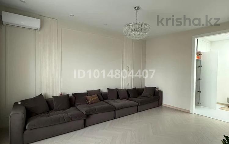 2-комнатная квартира · 56 м², мкр 12 17Б за 400 000 ₸ в Актобе — фото 2