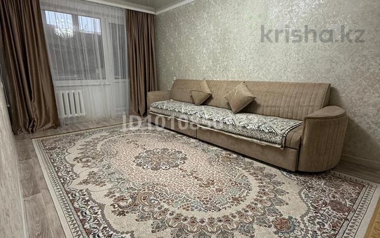 3-бөлмелі пәтер · 62 м² · 4/5 қабат, Кердери 133 — ихсанова, бағасы: 22 млн ₸ в Уральске, мкр Школьник — фото 2