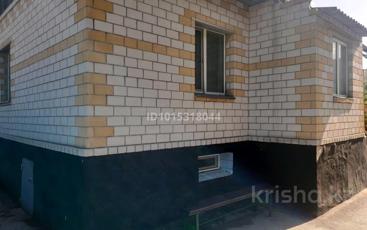 Жеке үй · 3 бөлме · 75 м² · 4 жүзд., Байсеитова — Байсеитова-Чайковского, бағасы: 23.6 млн ₸ в Семее — фото 2