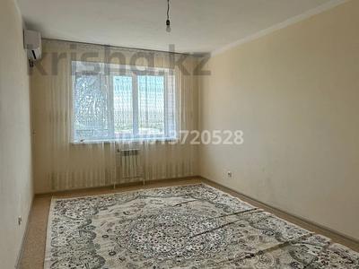2-комнатная квартира · 60 м² · 8/10 этаж, Гагарина 1 — 22 школа за 20.5 млн ₸ в Уральске
