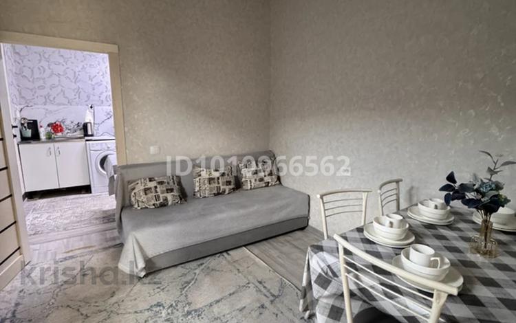 2-комнатная квартира · 41 м² · 1/1 этаж, Жумабаева — Жумабаева Сельская за 15 000 〒 в Алматы, Жетысуский р-н — фото 2