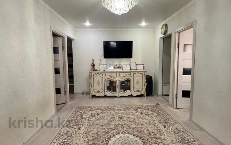 4-комнатная квартира · 89.7 м² · 8/9 этаж, 12 микрарайон за 23.5 млн ₸ в Актобе — фото 2