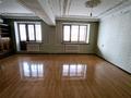 3-комнатная квартира · 98 м² · 3/5 этаж, Абдуллиных 43 — Айтекеби за 125 млн ₸ в Алматы, Медеуский р-н — фото 3