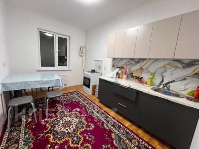 2-бөлмелі пәтер · 70 м² · 8/9 қабат, мкр Акбулак, Саутколь 33, бағасы: 200 000 ₸ в Алматы, Алатауский р-н