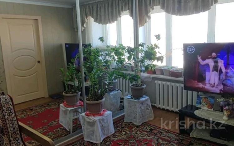 3-комнатная квартира, 60 м², 5/5 этаж, Ауэзова за 17.2 млн 〒 в Петропавловске — фото 2