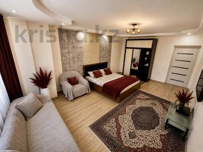 2-бөлмелі пәтер · 80 м² · 1/10 қабат, Мустай Карима 12/14 — Жандосова Саина (рядом трц Алматы молл ), бағасы: 20 000 ₸ в Ауэзовский р-н