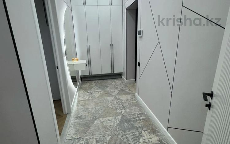 3-комнатная квартира · 82 м² · 10/12 этаж, Кунаева 79 — Шаймерденова за 25 000 ₸ в Шымкенте, Аль-Фарабийский р-н — фото 2
