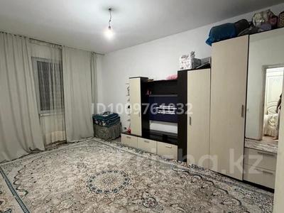 1-бөлмелі пәтер · 40 м² · 5/5 қабат, Саялы ш/а. 38, бағасы: 24 млн ₸ в Алматы, Алатауский р-н