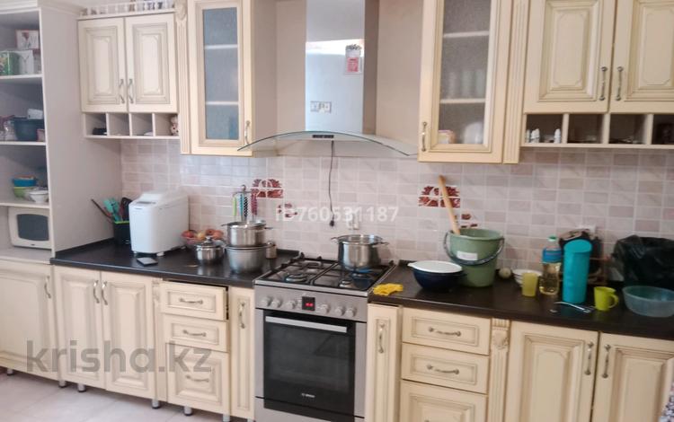 Жеке үй · 5 бөлме · 225 м² · 10 жүзд., Алмат -Самрата 38/46 — Остоновка сады по нижней трассе возле Келещека, бағасы: 50 млн ₸ в Актобе, жилой массив Заречный-2 — фото 2