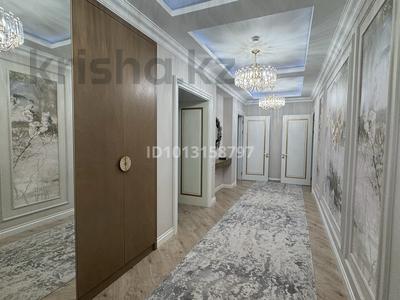 4-бөлмелі пәтер · 198 м² · 10/16 қабат, Байтерекова 100/4, бағасы: 185 млн ₸ в Шымкенте, Каратауский р-н