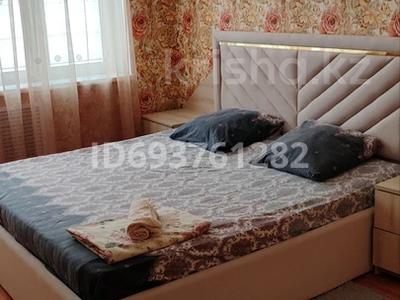 3-комнатная квартира · 70 м² · 1/5 этаж, 7-й мкр 17 — Вечный огонь ,самолётик ,Площадь Победы . за 11 000 〒 в Актау