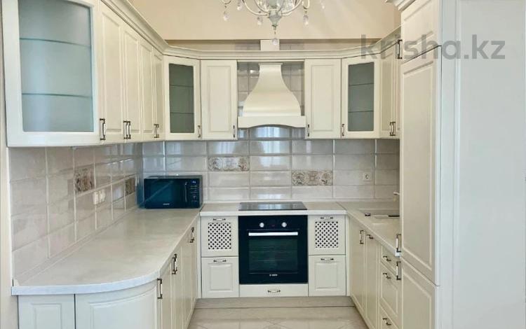 3-бөлмелі пәтер · 120 м² · 10/20 қабат, Ермека Серкебаева 146, бағасы: 600 000 ₸ в Алматы, Бостандыкский р-н — фото 2