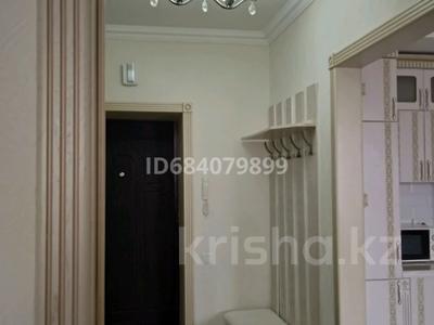 3-бөлмелі пәтер · 65 м² · 8/10 қабат, 6й микрорайон, Сарыарка 6 — Возле рынка Орбита, бағасы: 250 000 ₸ в Караганде, Казыбек би р-н