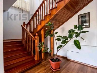 Отдельный дом · 5 комнат · 260 м² · 10 сот., Момышулы 7 за 600 000 〒 в 