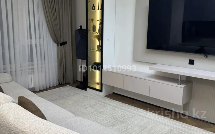 3-бөлмелі пәтер · 87 м² · 8/13 қабат, Байдибек би стр. 127/7, бағасы: 400 000 ₸ в Шымкенте, Абайский р-н — фото 2