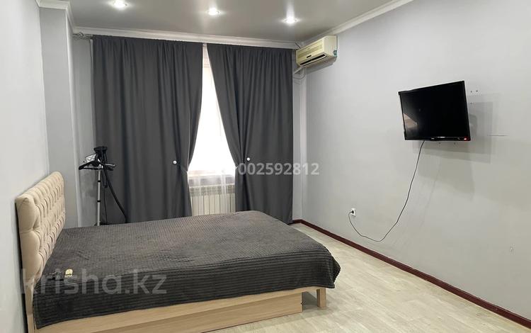 1-бөлмелі пәтер · 40 м² · 5/5 қабат, 3-ш/а. 7, бағасы: 13 000 ₸ в Актау, 3-й мкр — фото 2