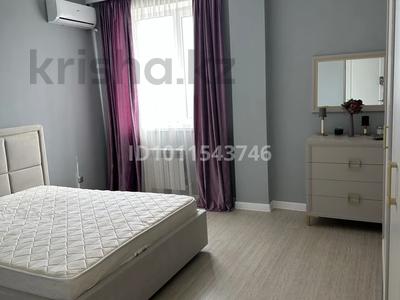2-комнатная квартира · 81 м² · 8/9 этаж, мкр Центральный, Валиханова 13 за 300 000 〒 в Атырау