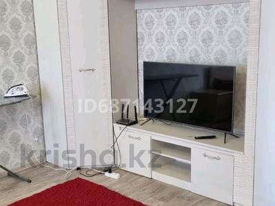 1-бөлмелі пәтер, 45 м², 1/5 қабат тәулігіне, мкр Жана Орда 14, бағасы: 12 000 〒 в Уральске, мкр Жана Орда