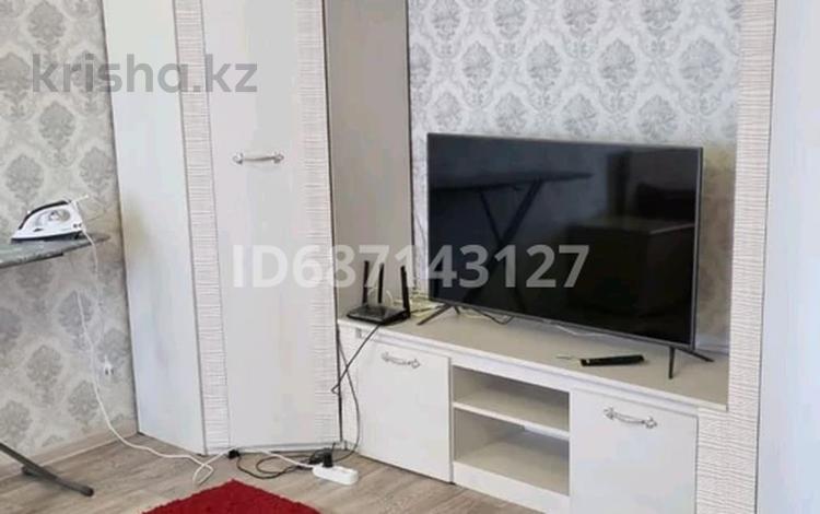 1-комнатная квартира · 45 м² · 1/5 этаж, мкр Жана Орда 14 за 12 000 ₸ в Уральске — фото 2