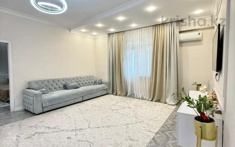 3-бөлмелі пәтер · 93 м² · 2/16 қабат, Абая 150/230, бағасы: 64 млн ₸ в Алматы, Бостандыкский р-н — фото 2