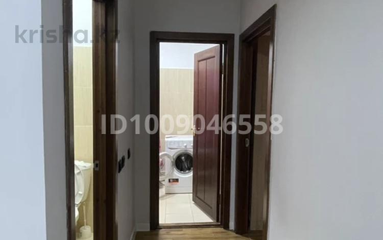 2-бөлмелі пәтер · 65 м² · 2/17 қабат, мкр Мамыр-1 29, бағасы: 300 000 ₸ в Алматы, Ауэзовский р-н — фото 2