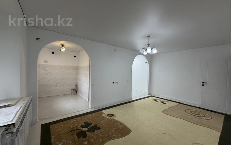 3-бөлмелі пәтер · 51 м² · 2/4 қабат, мкр Теректы, Мкр Теректы орталық — Раимбека, бағасы: ~ 25 млн ₸ в Алматы, Алатауский р-н — фото 43