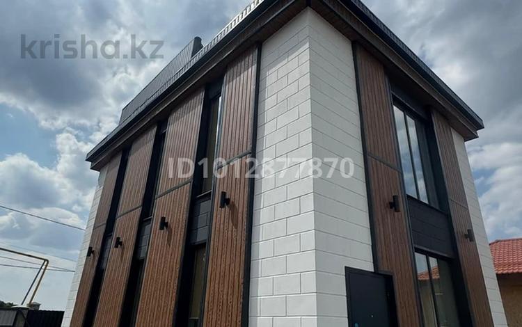 Дом · 3 комнаты · 200 м², мкр Таусамалы за 110 000 ₸ в Алматы, Наурызбайский р-н — фото 2
