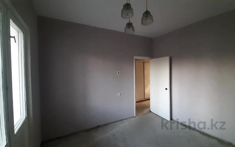 3-комнатная квартира, 70 м², 3/9 этаж, мкр Аксай-2 за 37 млн 〒 в Алматы, Ауэзовский р-н — фото 16