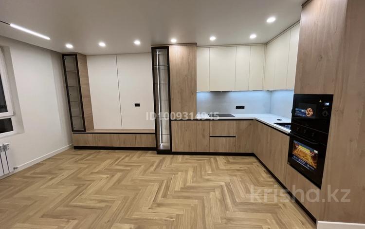 3-комнатная квартира · 80 м² · 4/14 этаж, Жандосова 94/1 за 67 млн ₸ в Алматы, Бостандыкский р-н — фото 58
