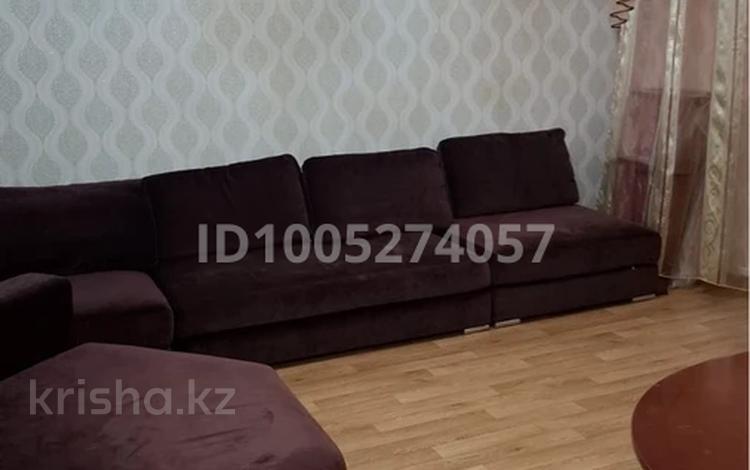 3-комнатная квартира · 65 м² · 4/9 этаж, мкр Юго-Восток, Мкр Степной 2 5 за 250 000 ₸ в Караганде, Казыбек би р-н — фото 2