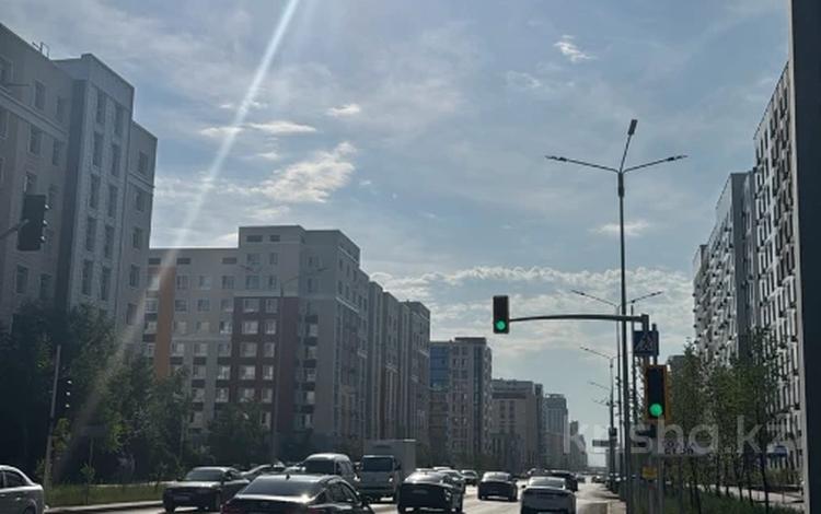 Свободное назначение, офисы, магазины и бутики, салоны красоты, медцентры и аптеки, образование, кабинеты и рабочие места, студии · 140 м² за 1.5 млн ₸ в Астане, Есильский р-н — фото 2