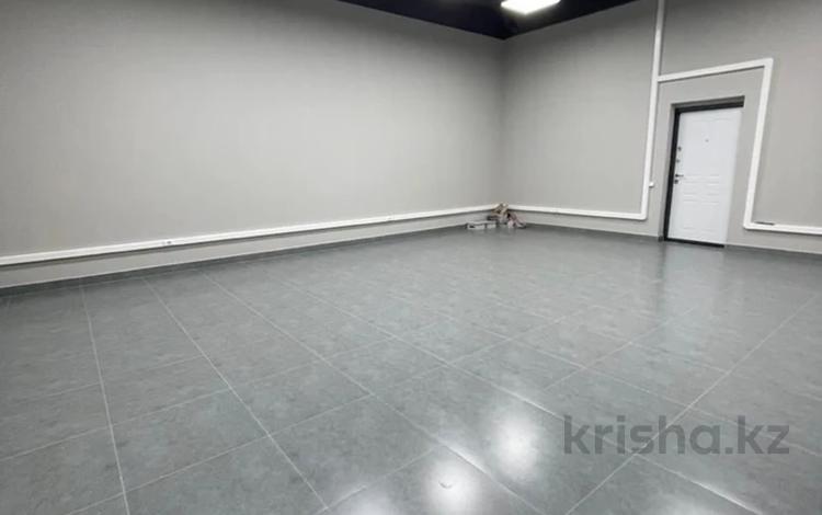 Офисы, склады, салоны красоты, фитнес и спорт, медцентры и аптеки, образование, развлечения, кабинеты и рабочие места, студии · 60 м² за 600 000 〒 в Алматы, Бостандыкский р-н — фото 2