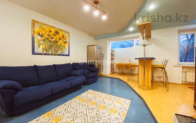2-бөлмелі пәтер · 40 м² · 4/4 қабат, Сатпаева 16 — Желтоксан - Сатпаева, бағасы: 350 000 〒 в Алматы, Медеуский р-н — фото 2