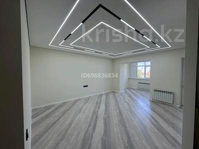 2-бөлмелі пәтер, 57.6 м², 5/5 қабат, Айтеке би 26, бағасы: 26 млн 〒 в Таразе