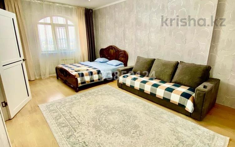 1-комнатная квартира · 58 м², Иманова 17 — Иманова Валиханова за 15 000 〒 в Астане, р-н Байконур — фото 2