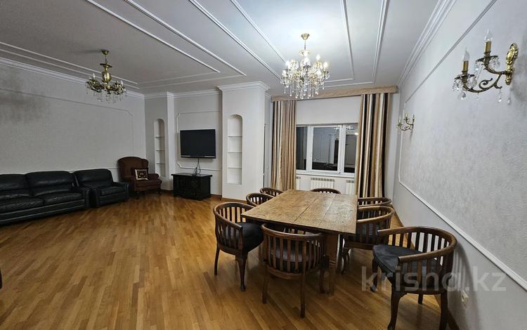 5-комнатная квартира · 320 м² · 5/6 этаж, Достык 290 за 1.1 млн ₸ в Алматы, Медеуский р-н — фото 18