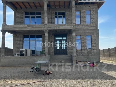 Отдельный дом · 10 комнат · 276 м² · 276 сот., 30 лет абай көшесі 105б — Аэрапорт трасса. 33 мектепке жақын за 60 млн ₸ в Туркестане