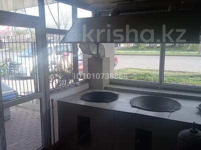 Жеке үй · 4 бөлме · 250 м² · 2.5 сот., Сейфуллина 49Б — Сейфуллина пересечение Валиханова, бағасы: 250 млн 〒 в Астане, Алматы р-н