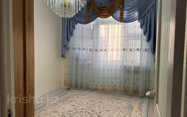 3-комнатная квартира · 70.9 м² · 5/5 этаж, 27-й мкр 49 за 17.5 млн ₸ в Актау — фото 3
