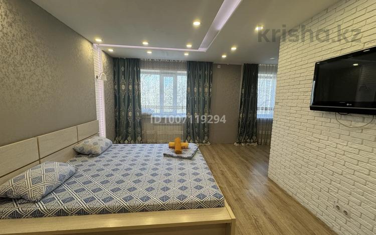 1-бөлмелі пәтер · 30 м² · 2/5 қабат, Жаңа қала ш/а., Нуркен абдирова 48/2, бағасы: 12 000 ₸ в Караганде, Казыбек би р-н — фото 6