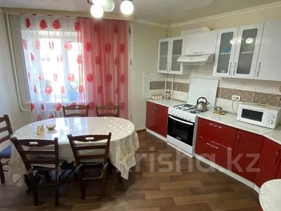 3-комнатная квартира · 90 м² · 4/6 этаж, Воинов-Интернационалистов за 35.5 млн 〒 в Костанае