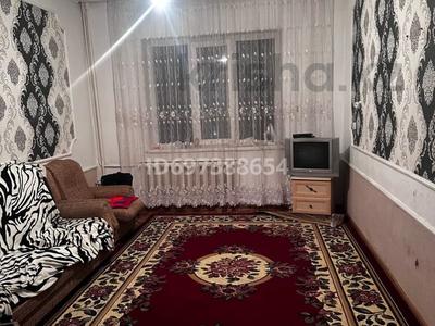 2-бөлмелі пәтер, 52 м², 4/5 қабат, Микрорайон10 32, бағасы: 12.1 млн 〒 в Таразе