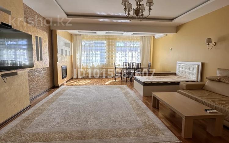 4-комнатная квартира · 169.2 м² · 7/9 этаж, агыбай батыра 1 за 85 млн ₸ в Астане, Сарыарка р-н — фото 2