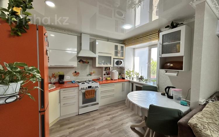 3-комнатная квартира · 64.5 м² · 2/9 этаж, мкр Юго-Восток, Карбышева 15/2 за 25.9 млн ₸ в Караганде, Казыбек би р-н — фото 9