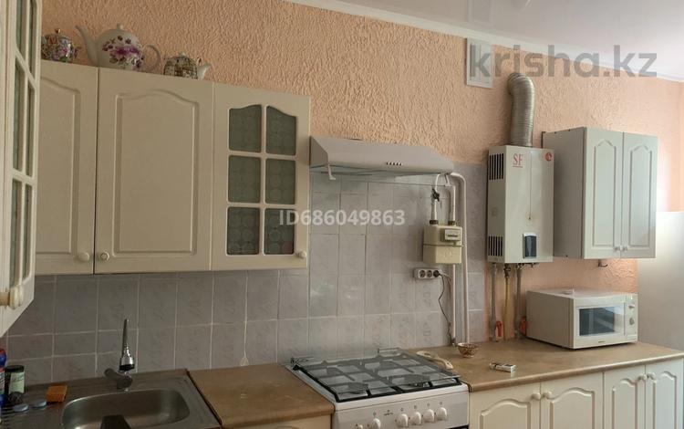 2-бөлмелі пәтер · 60 м² · 2/2 қабат, мкр Ынтымак , Мориса Тереза — Мкр Турлан ,ул М Тереза, бағасы: 19 млн ₸ в Шымкенте, Абайский р-н — фото 2