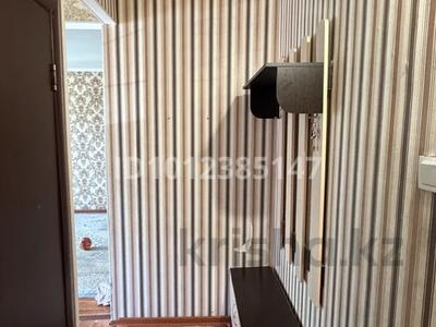 2-бөлмелі пәтер · 47 м² · 2/5 қабат, ул. Шамши Калдаякова 27, бағасы: 14 млн ₸ в Актобе, мкр Авиатор
