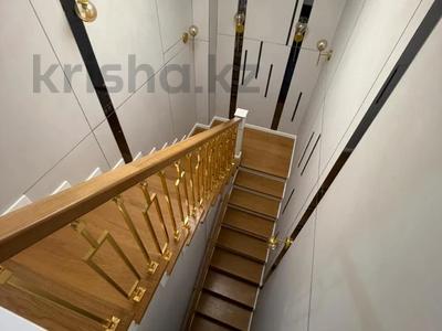 4-комнатная квартира · 125 м² · 1/2 этаж, Тамерлановское шоссе 205/5 за 70 млн ₸ в Шымкенте, Абайский р-н